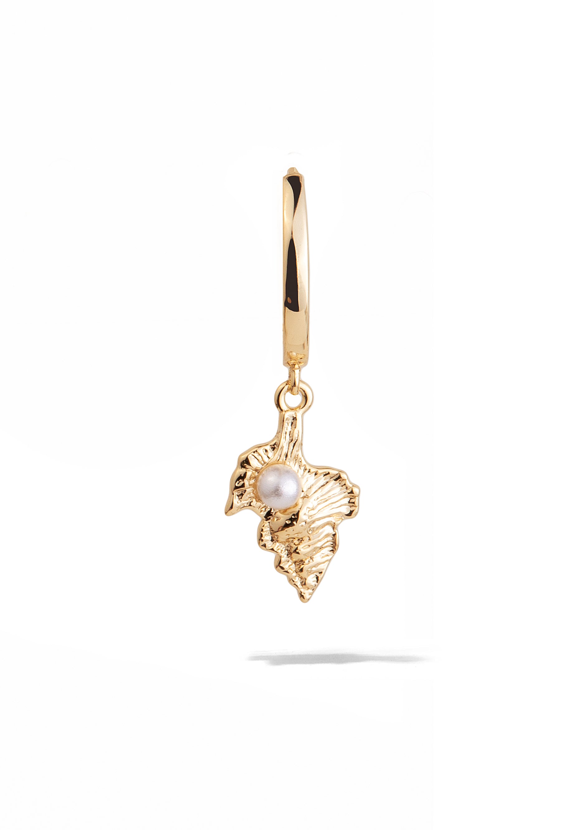 Sea Conch Huggie Earring